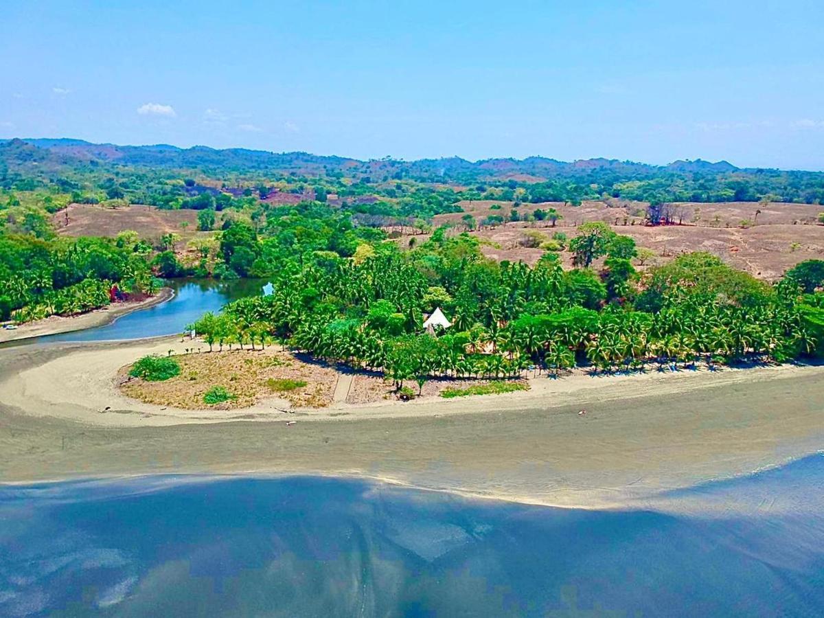 Hotel Oasis & Surf Camp Santa Catalina Luaran gambar