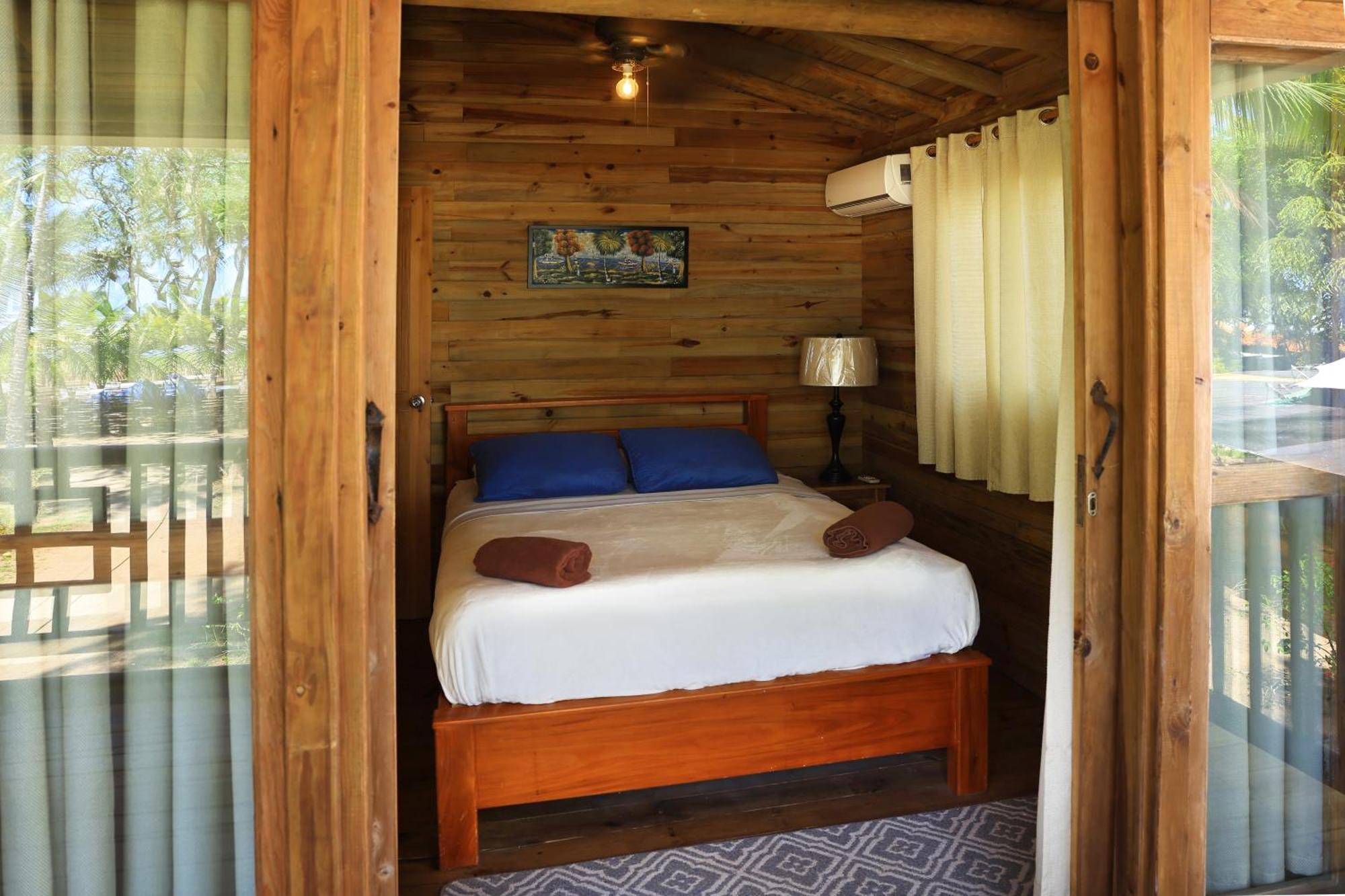 Hotel Oasis & Surf Camp Santa Catalina Luaran gambar