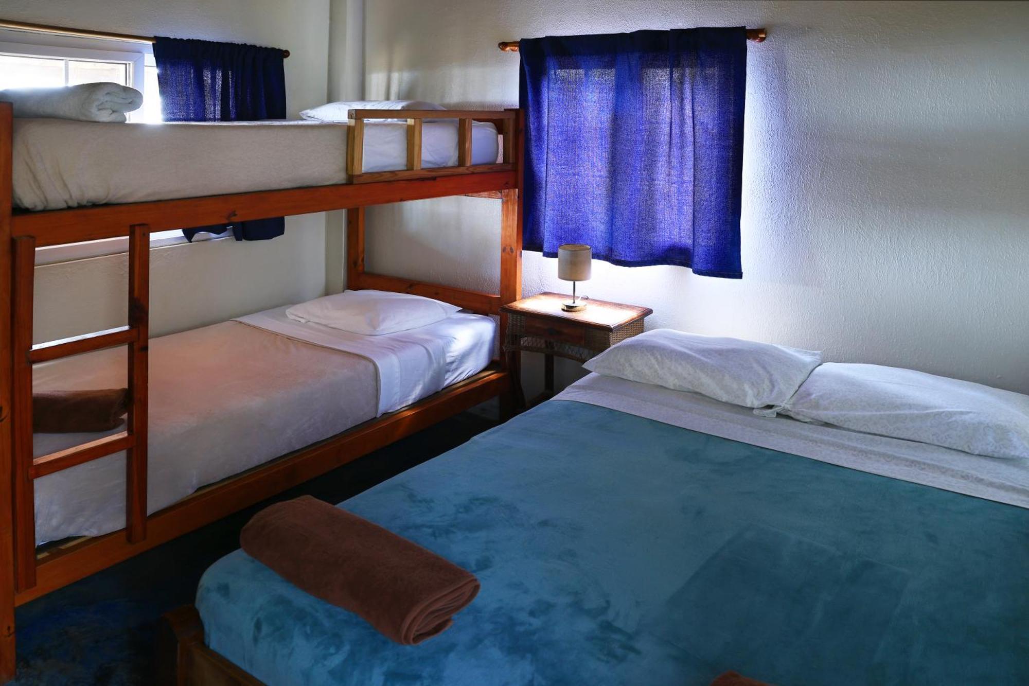 Hotel Oasis & Surf Camp Santa Catalina Luaran gambar