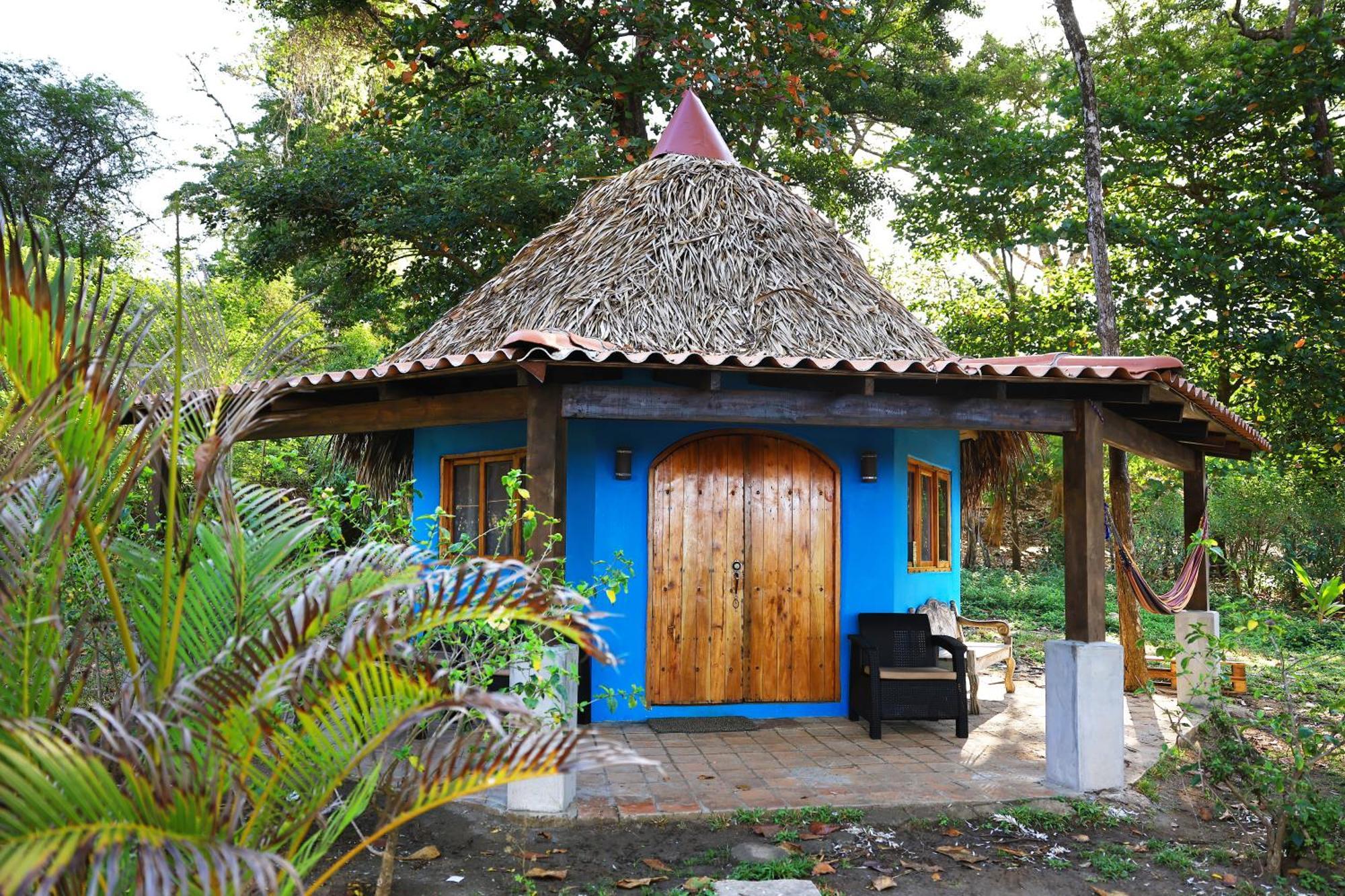 Hotel Oasis & Surf Camp Santa Catalina Luaran gambar