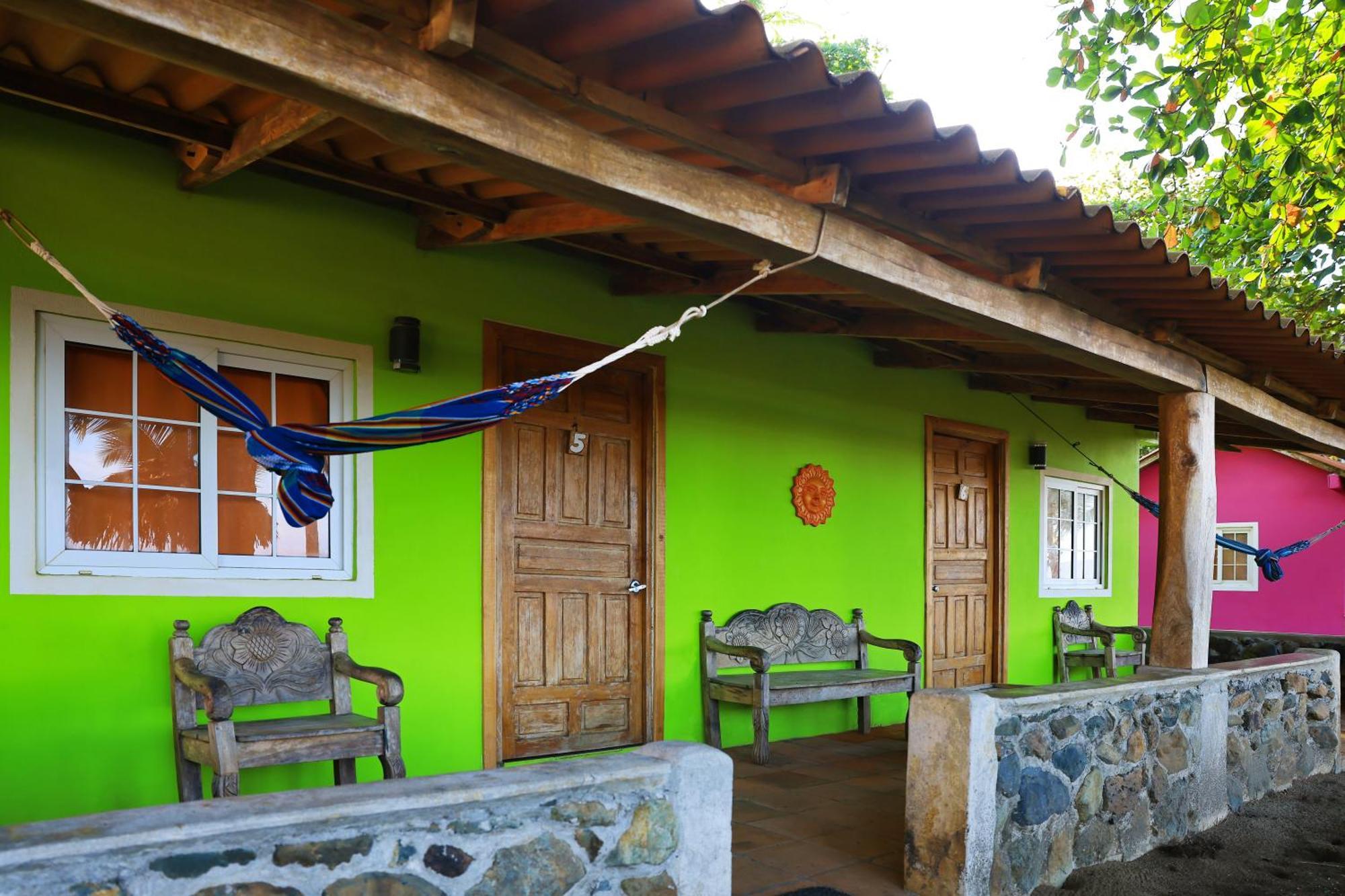 Hotel Oasis & Surf Camp Santa Catalina Luaran gambar