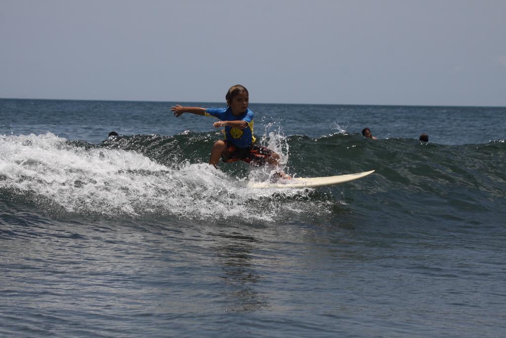 Hotel Oasis & Surf Camp Santa Catalina Luaran gambar