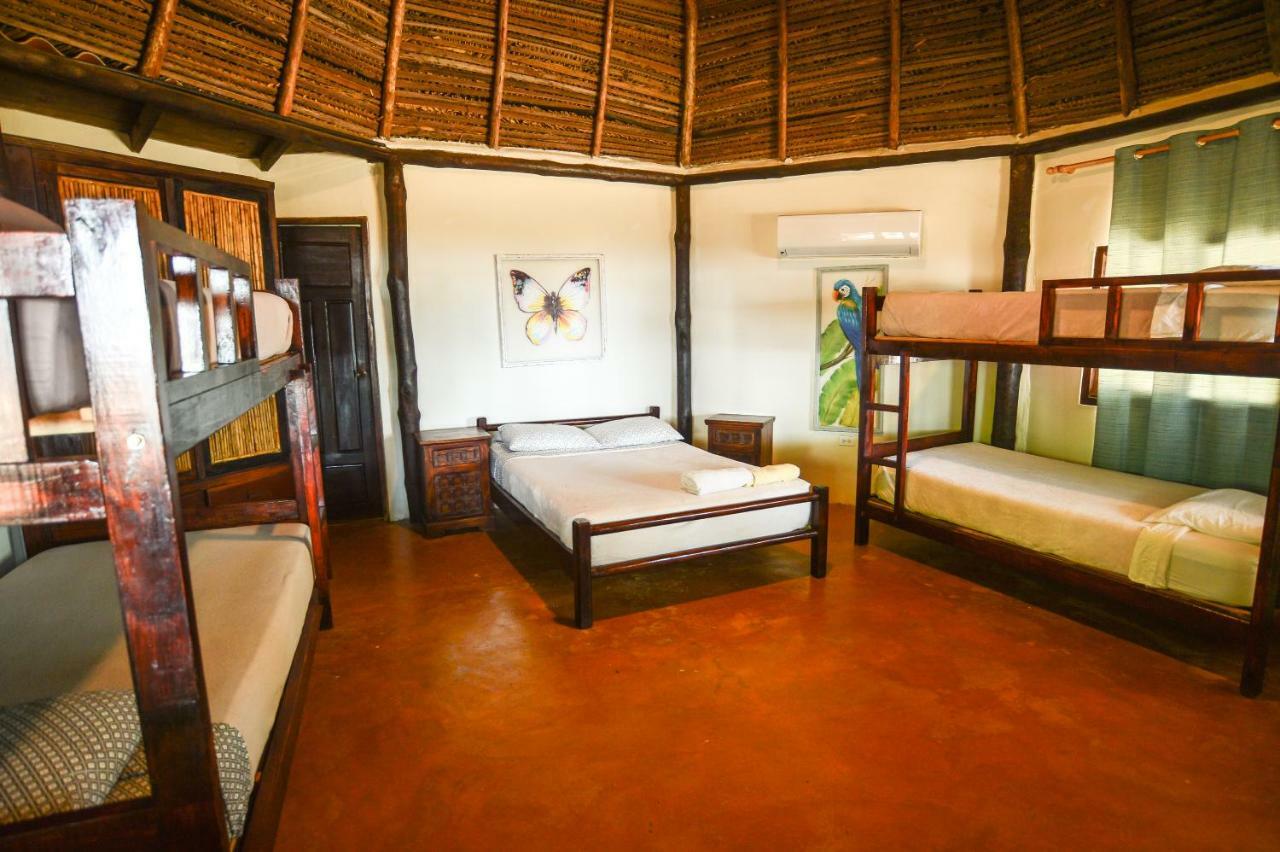 Hotel Oasis & Surf Camp Santa Catalina Luaran gambar