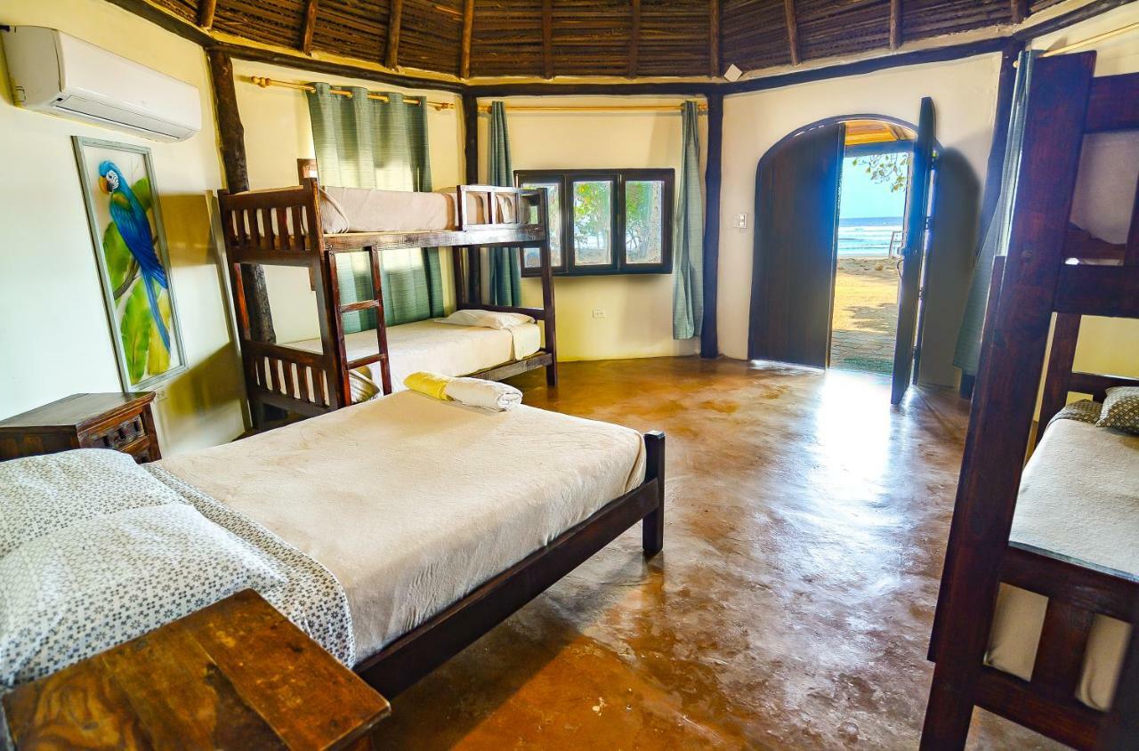 Hotel Oasis & Surf Camp Santa Catalina Luaran gambar